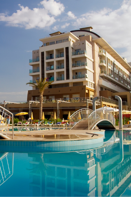 Luxury Hotels and Restaurants